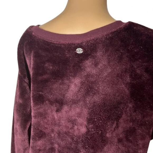 Gaiam burgundy oversized sweater,women,lux faux fur pullover,rib,PTP 24” - Picture 6 of 13